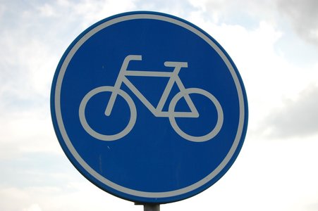 road-sign-945937-1280.jpg